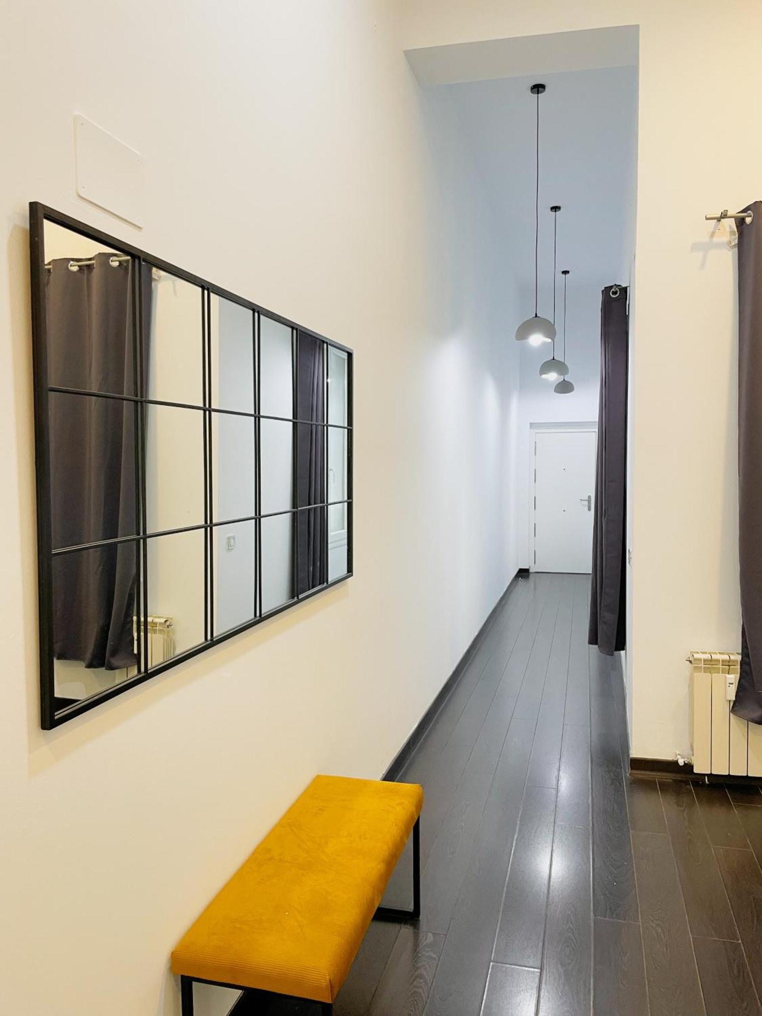 شقة Carretas Duplex Exterior Derecha مدريد المظهر الخارجي الصورة