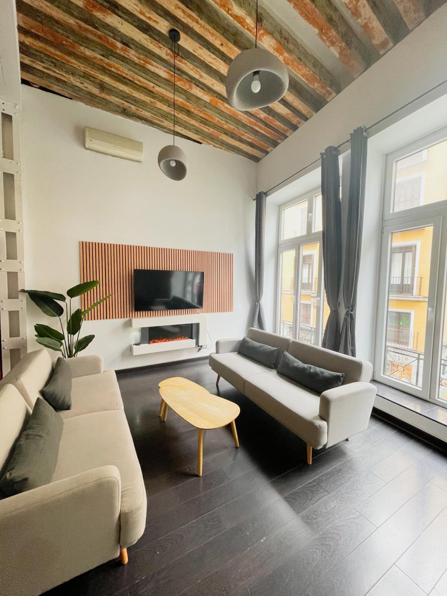 شقة Carretas Duplex Exterior Derecha مدريد المظهر الخارجي الصورة